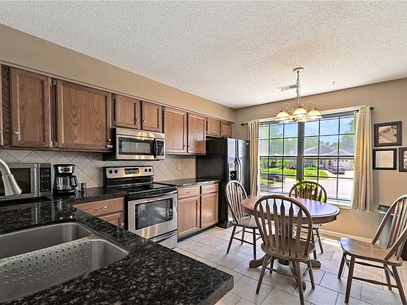 5th image of 17912 E 18th Terrace Ct S