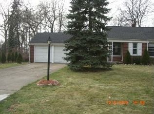 20809 Greenview Rd, Southfield, MI 48075