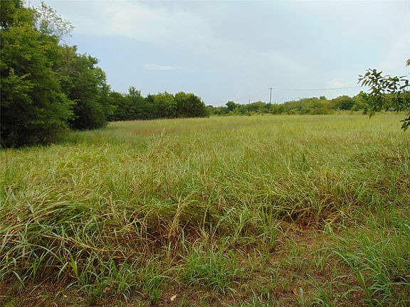 5th image of 226 Happy Trails Rd
