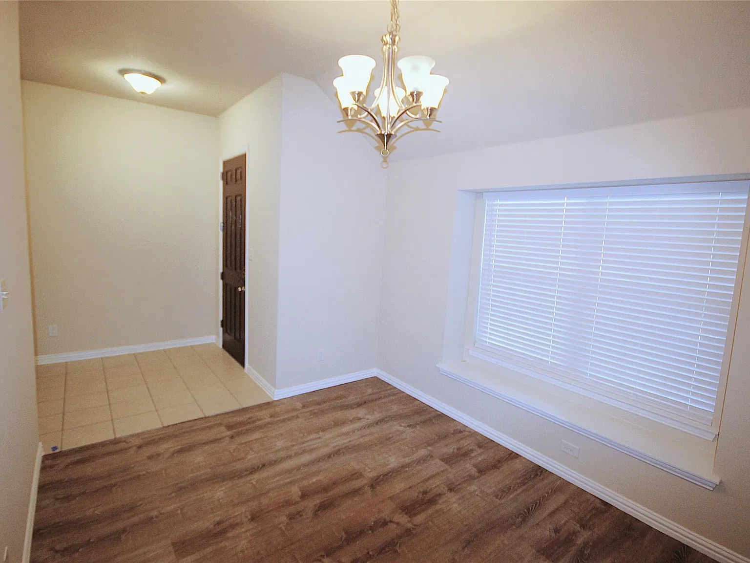 4 bed, 2.0 bath, 1870 sqft, $2,050 — Photo 4