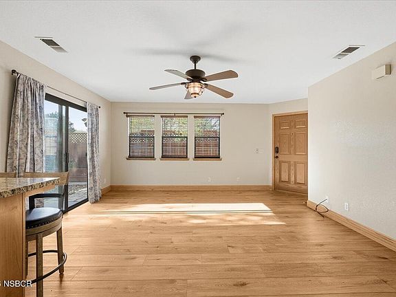 5th image of 136 Clearwater Ln