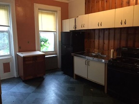 5th image of 232 Saint Nicholas Ave