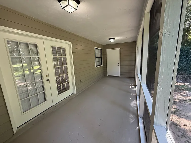 886 Meginnis Ln — Photo 19