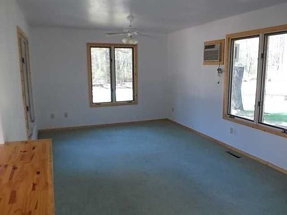 3rd image of 33052 Elm Ln