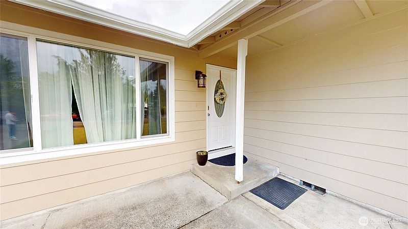 3rd image of 218 S 24th Street S