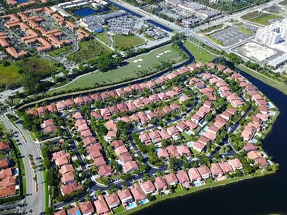 4th image of 10535 NW 52nd Ter
