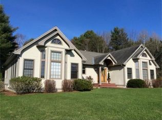 98 Sugar Woods Rd, Barre, VT 05641