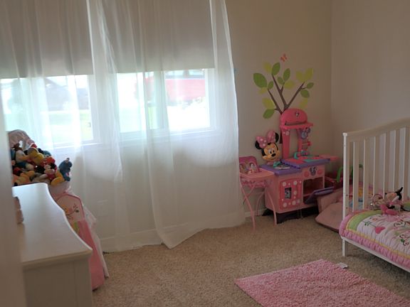 3rd image of 5497 N Edgemont Dr