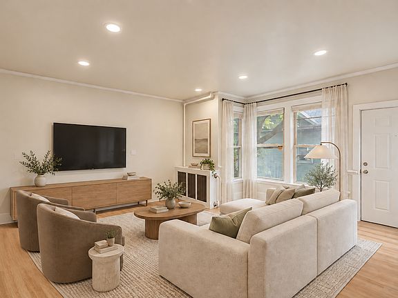 5th image of 414 South Blvd Unit 2R
