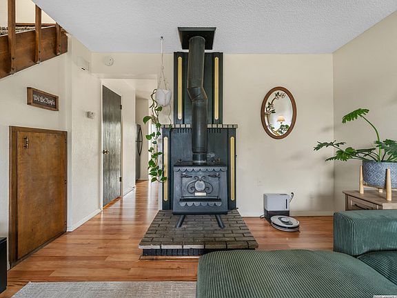 5th image of 1358 N 19th St