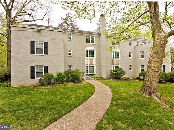 4th image of 800 S Arlington Mill Dr #13104