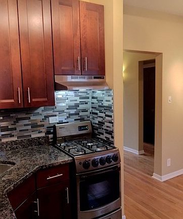 5th image of 6132 N Paulina St APT 1W