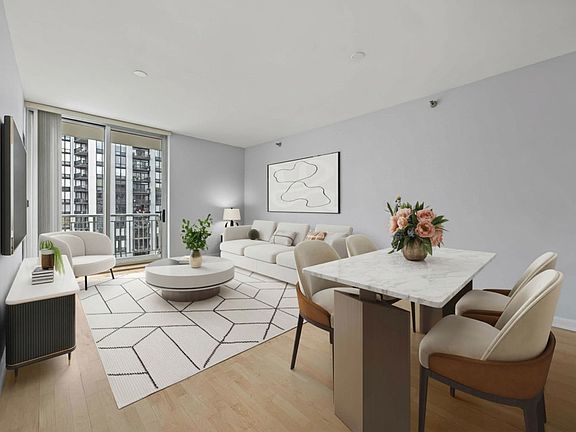 3rd image of 421 W Huron St APT 1207
