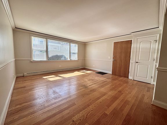 3rd image of 4932 N Leonard Dr Unit 1B