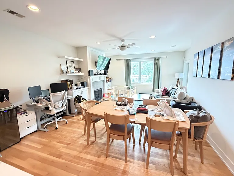 3203 N Ridgeway Ave #3C — Photo 2