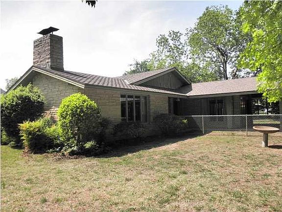 3rd image of 1706 E 10th Ave