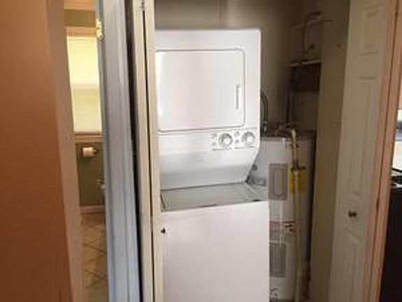 5th image of 3410 Feathers St
