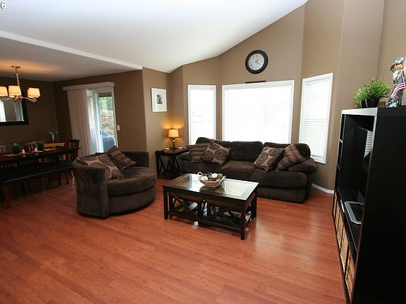 2nd image of 9206 NE 30th Ave