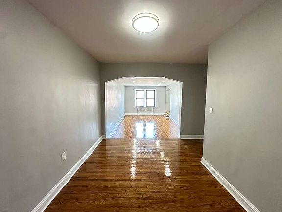 3rd image of 400 Highland Ter APT 2C