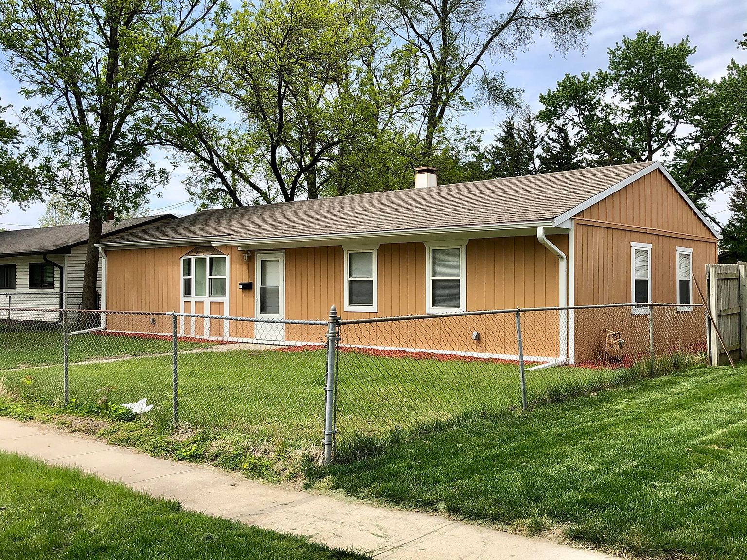 1414 Mayper Dr, Carter Lake, IA 51510 Zillow