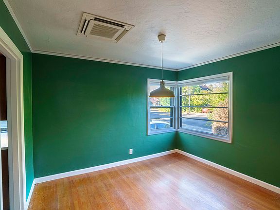 4th image of 6116 N Greeley Ave
