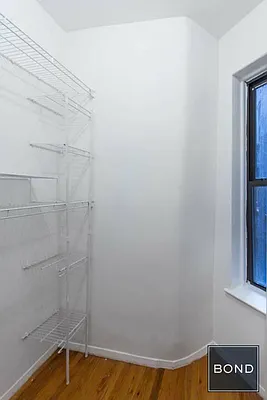 Rented by Bond New York | media 8