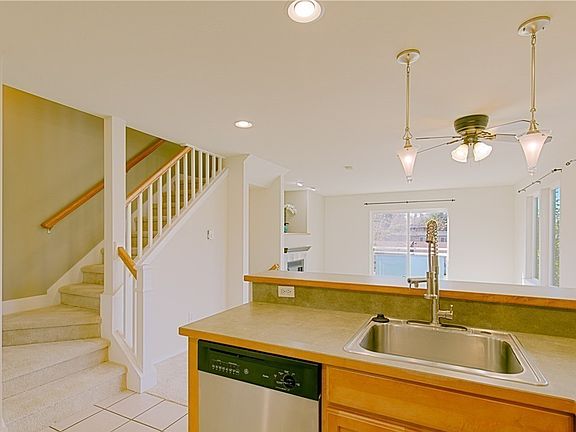 4th image of 7626 Highland Park Way SW