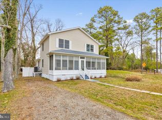 14751 Bay Front Dr, Scotland, MD 20687