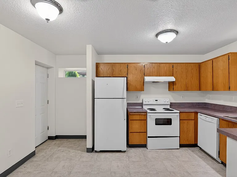 4837 NE 102nd Ave — Photo 9