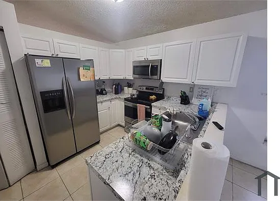 765 Cumberland Ter — Photo 3