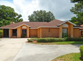 915 83rd St NW, Bradenton, FL 34209
