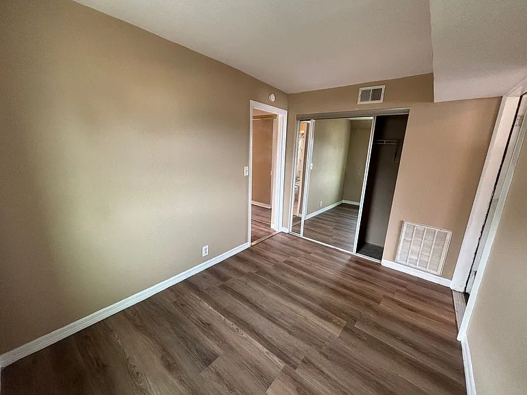 30 S Grandview Ave — Photo 7