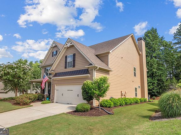 3rd image of 407 Riverwalk Manor Dr