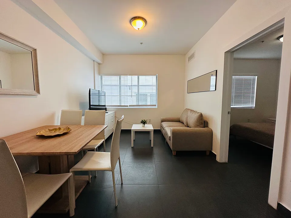 1602 Euclid Ave #101