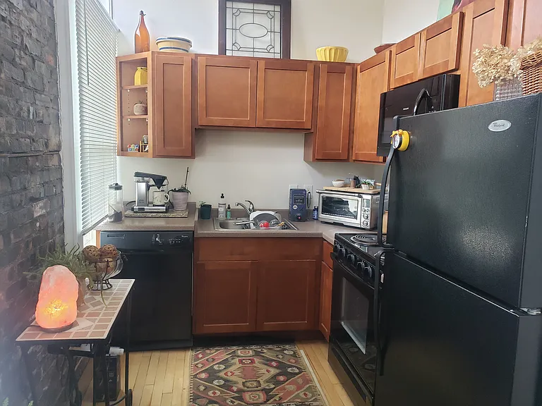 188 W Main St #202 — Photo 8