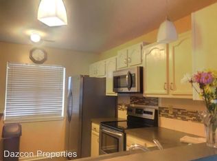 3858 Mosscroft Ln, Charlotte, NC 28215