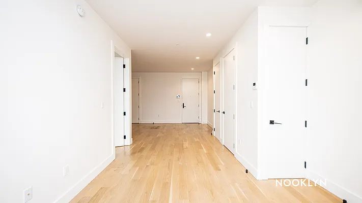 Rented by Nooklyn NYC LLC | media 7
