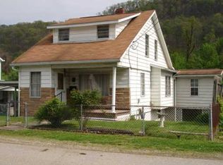 339 Rockwood Ave, Belle, WV 25015