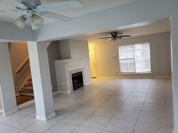 4th image of 3626 Nutwood Ln