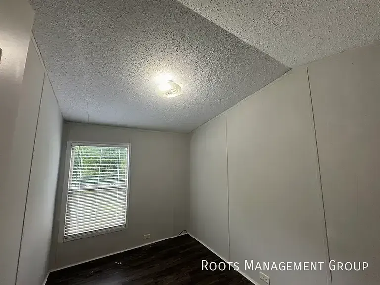 1325 N Franklin St #208 — Photo 7