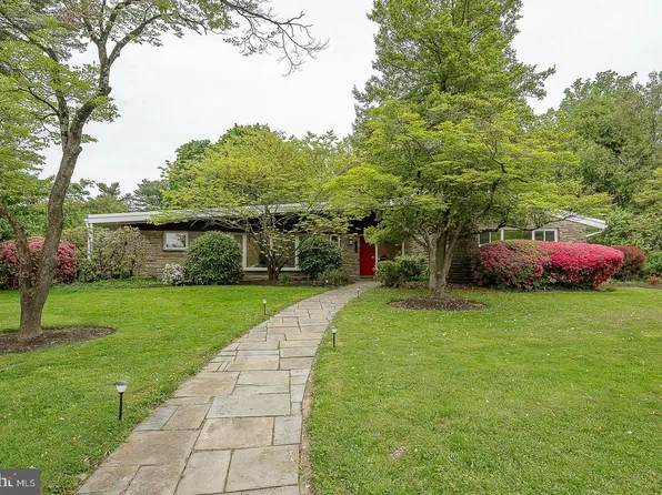 810 Margo Ln, Penn Valley, PA 19072