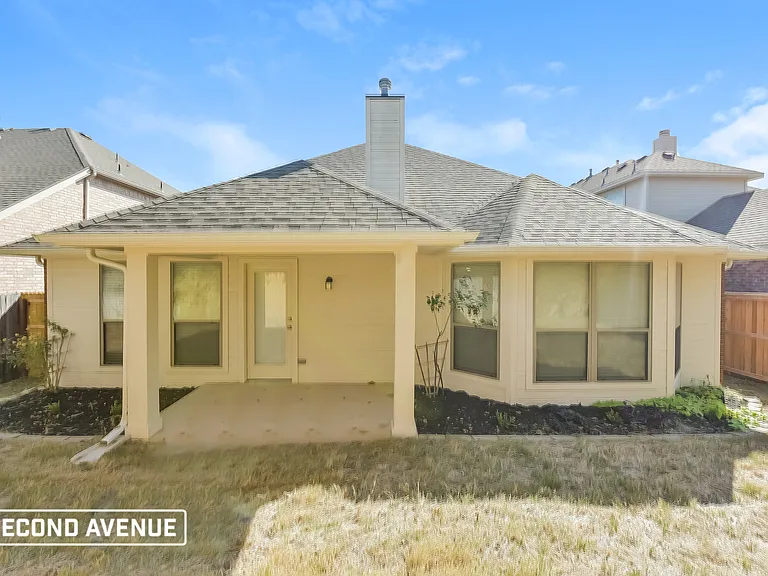 5828 Fathom Dr — Photo 17