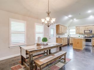 505 N Ave E, Springtown, TX 76082