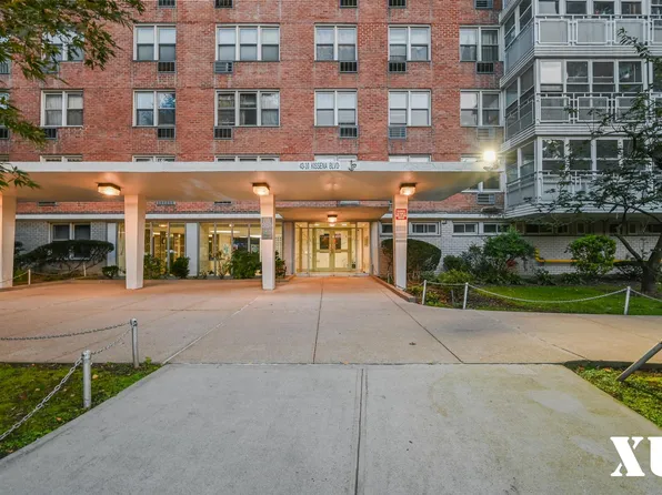 43-10 Kissena Boulevard image 1 of 22