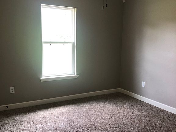 5th image of 1 Oakwood Dr