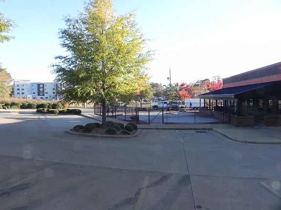 2nd image of 1120 S College St
