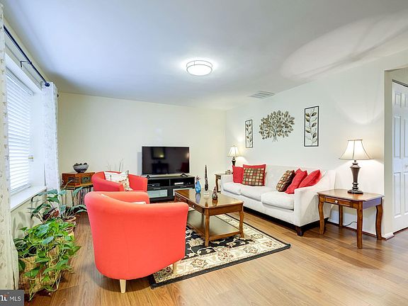 4th image of 19238 Warrior Brook Dr