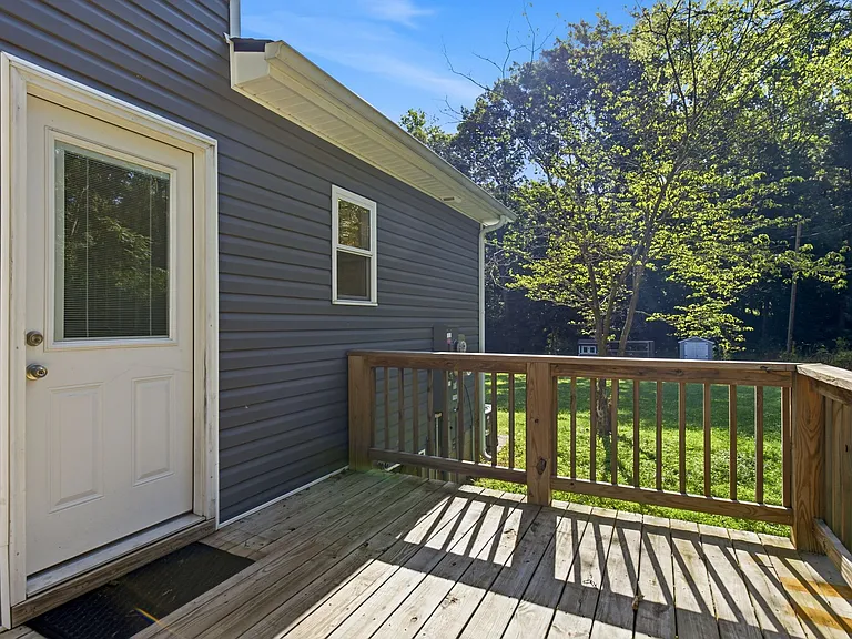 222 Cave St #B — Photo 22