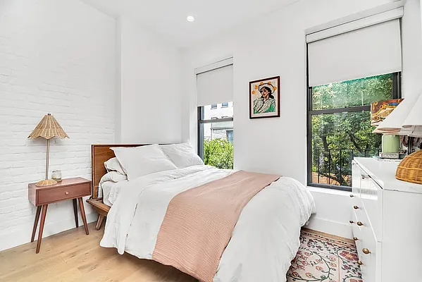 Rented by REAL New York | media 4