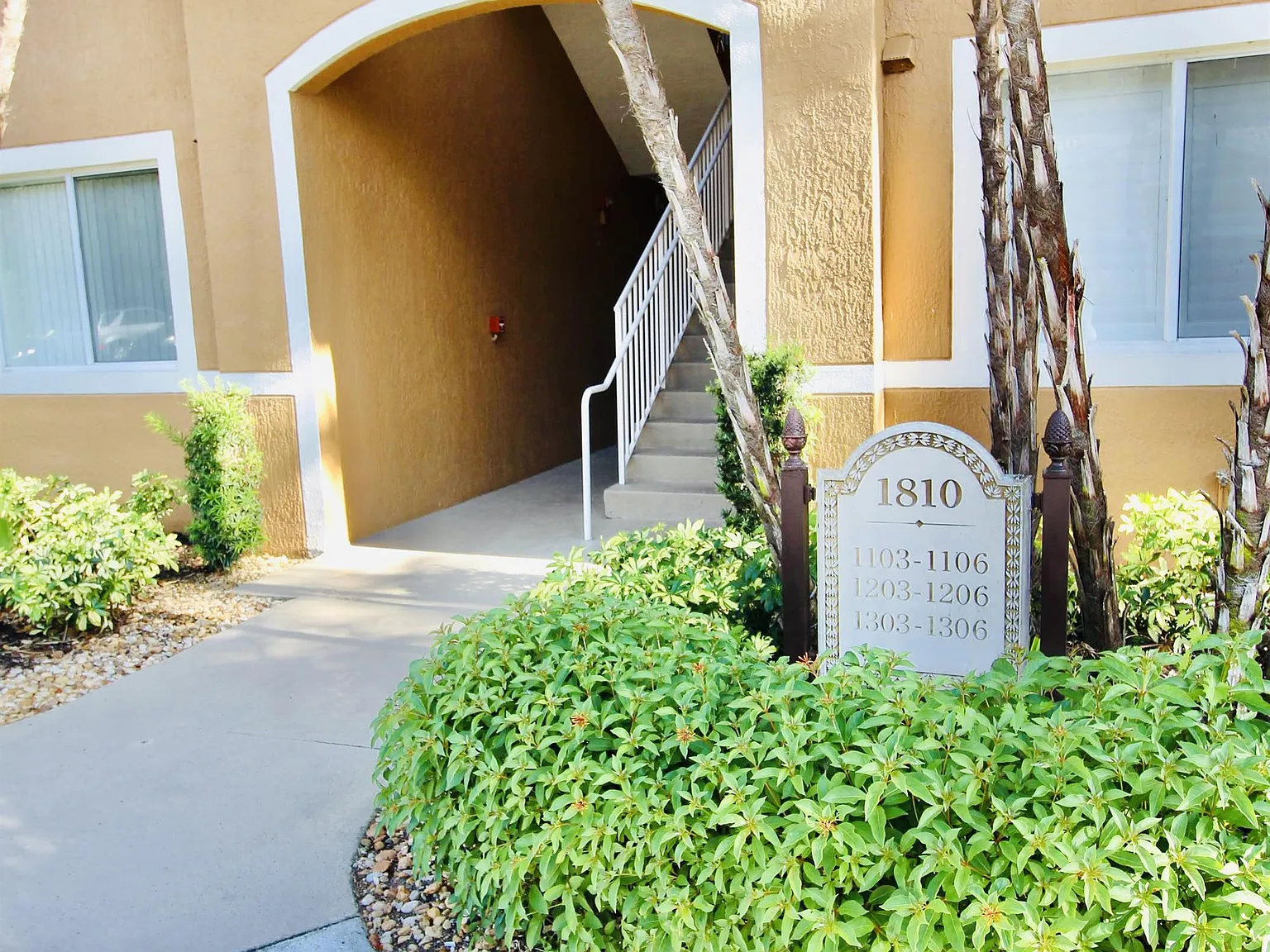 1810 Florida Club Cir — Photo 4